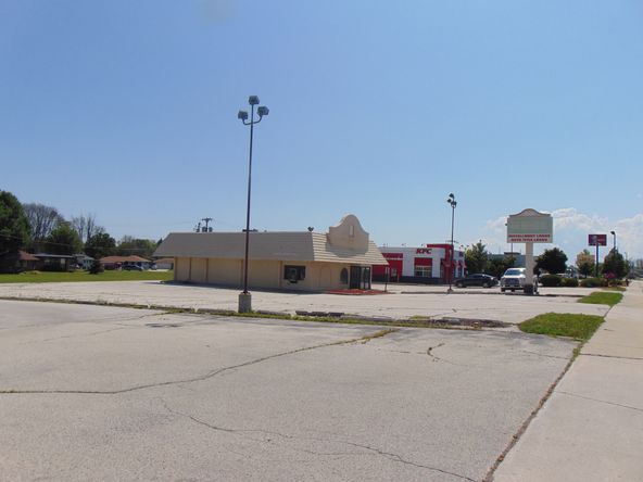 2329 S Business Dr, Sheboygan, WI 53081